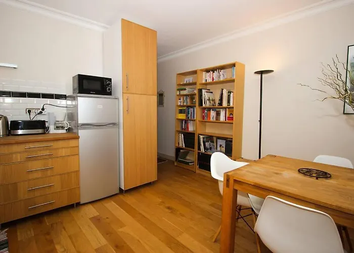 Du Xviie Siecle, Hypercentre 2 La Rochelle (Charente-Maritime)